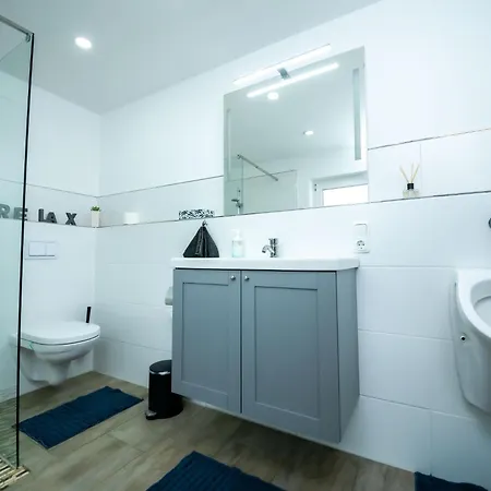 Apartment Am Kirchberg By Interhome Lugde