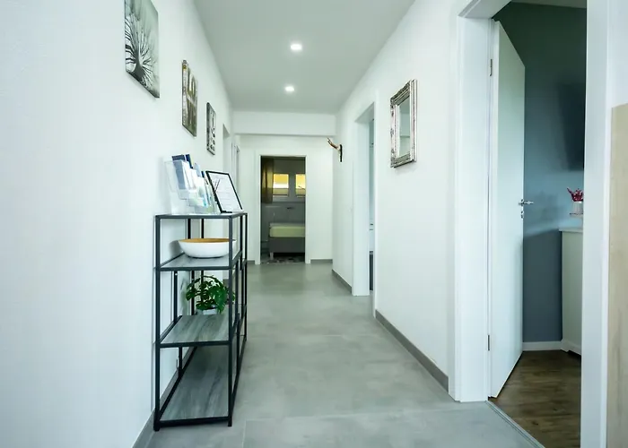 公寓 Am Kirchberg By Interhome 吕格德