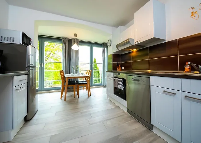 公寓 Am Kirchberg By Interhome 吕格德